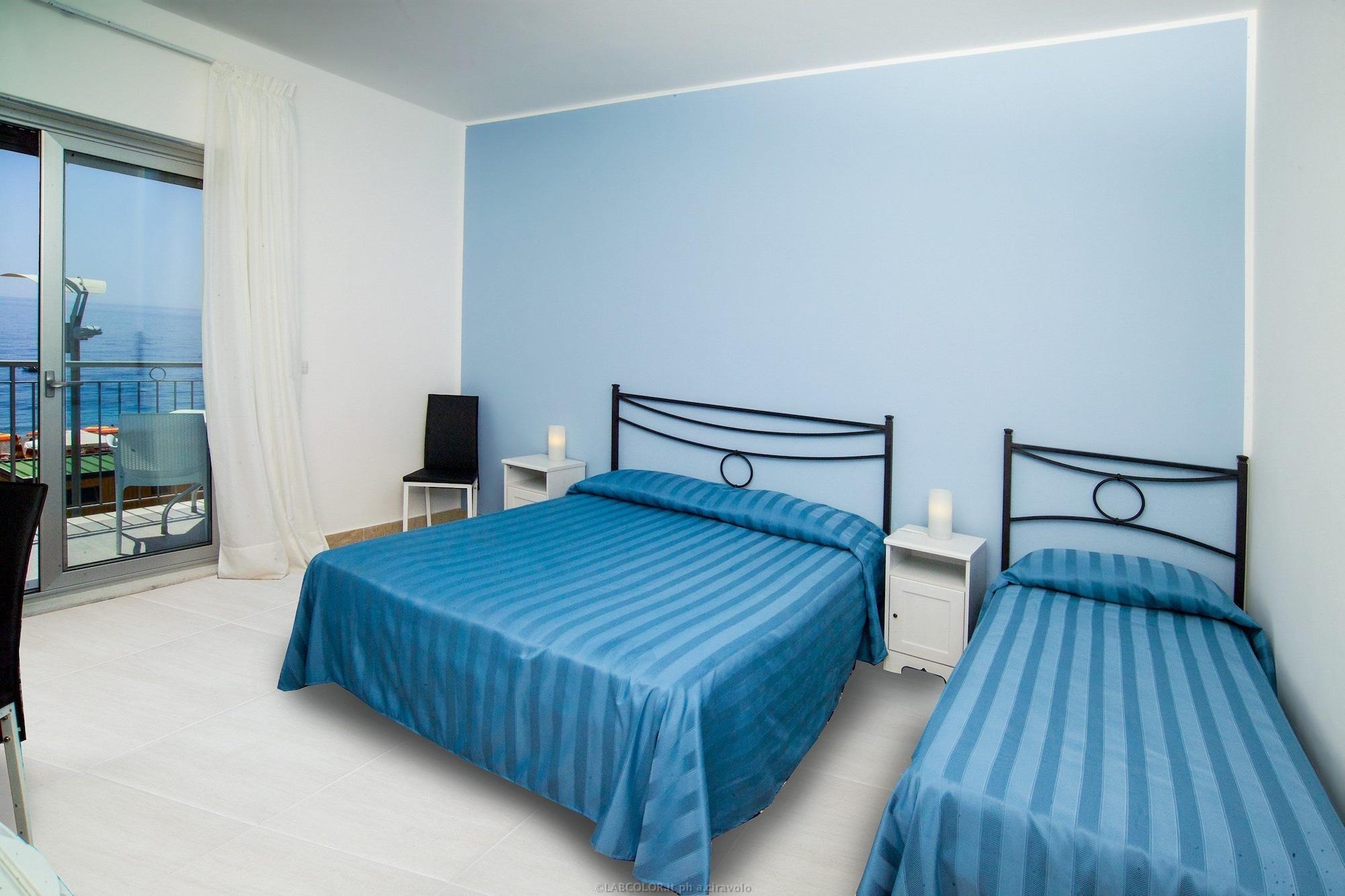 Maniel Beach Hotel Letojanni Exterior photo