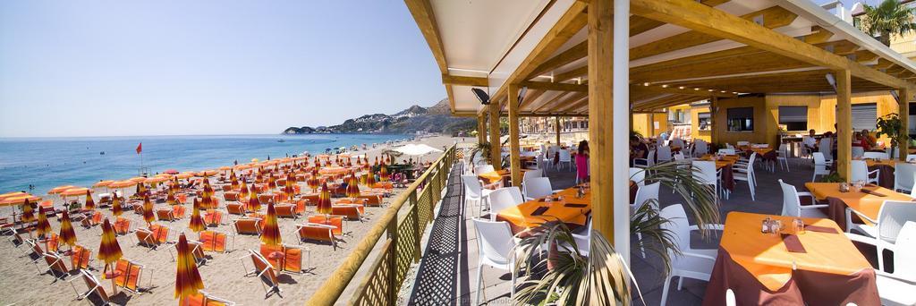 Maniel Beach Hotel Letojanni Exterior photo