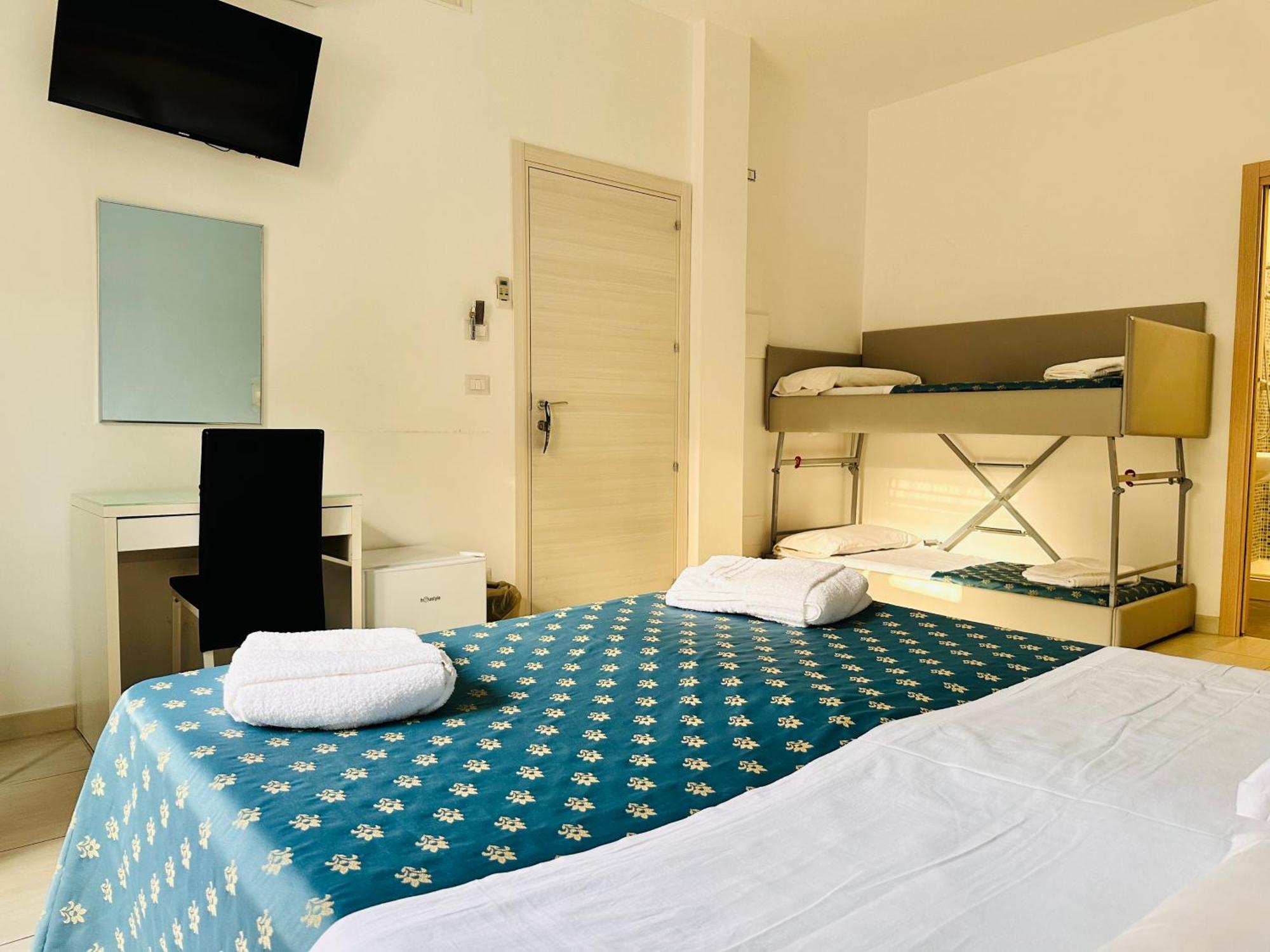 Maniel Beach Hotel Letojanni Exterior photo